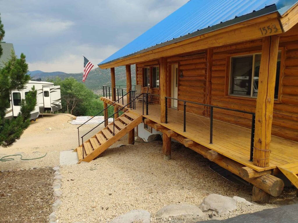 new-deck-with-railings-in-heber-valley